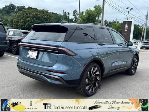 2025 Lincoln Nautilus Reserve