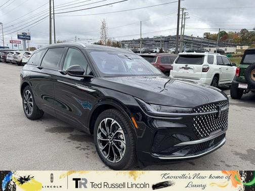 Infinite Black Metallic Clearcoat 2026 Lincoln Nautilus Reserve