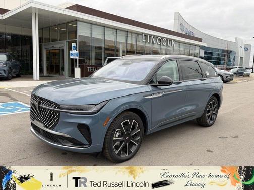 Whisper Blue Metallic Clearcoat 2026 Lincoln Nautilus Reserve