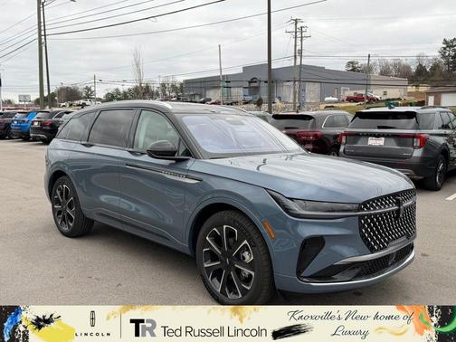 Whisper Blue Metallic Clearcoat 2026 Lincoln Nautilus Reserve