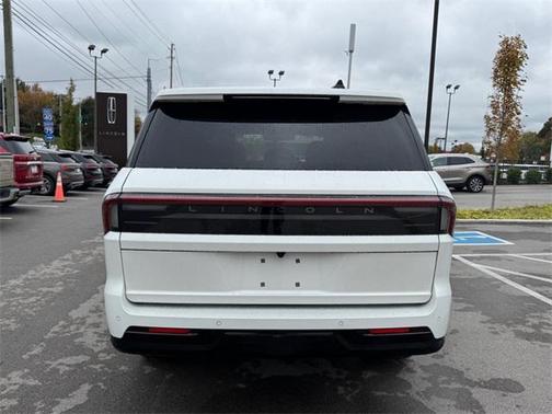 2025 Lincoln Navigator Reserve