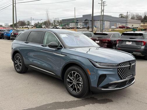 Whisper Blue Metallic Clearcoat 2026 Lincoln Nautilus Reserve