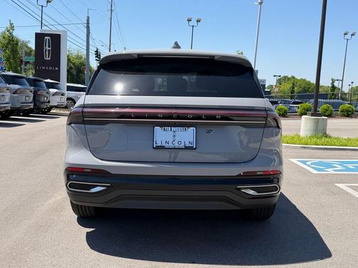 Gray Matter Metallic Clearcoat 2026 Lincoln Nautilus Premiere