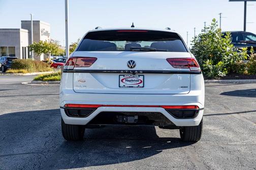 2023 Volkswagen Atlas Cross Sport 3.6 V6 SEL R-Line Black