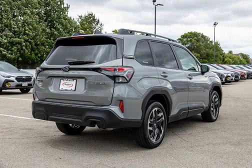 Riverrock Green 2026 Subaru Forester Premium