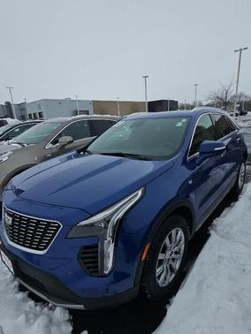 2023 Cadillac XT4 Premium Luxury