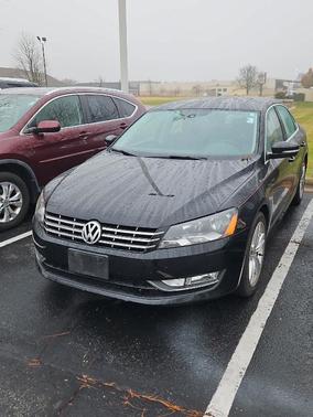 2014 Volkswagen Passat Auto SE w/Sunroof