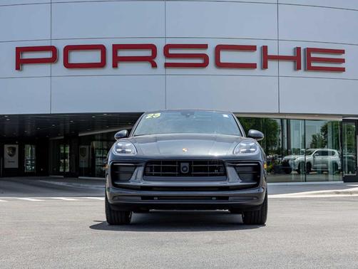 2023 Porsche Macan T