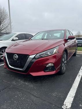 Scarlet Ember 2020 Nissan Altima 2.5 SV