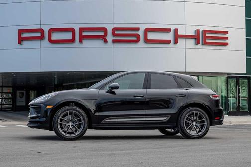 2025 Porsche Macan T
