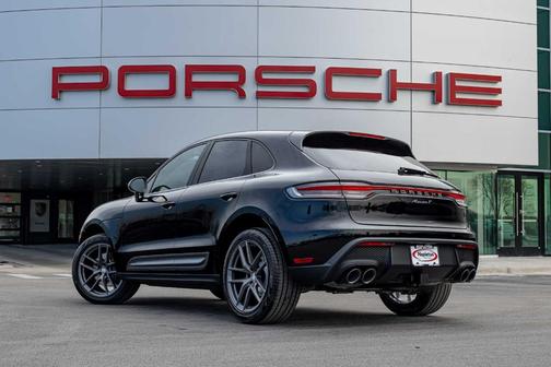2025 Porsche Macan T
