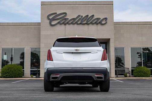 2023 Cadillac XT5 Premium Luxury