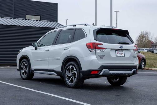 2023 Subaru Forester 2.5i Touring