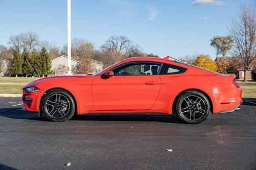 2022 Ford Mustang EcoBoost Premium