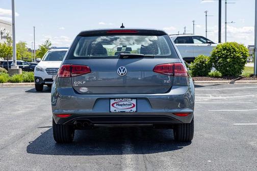 2017 Volkswagen Golf TSI SE 4-Door