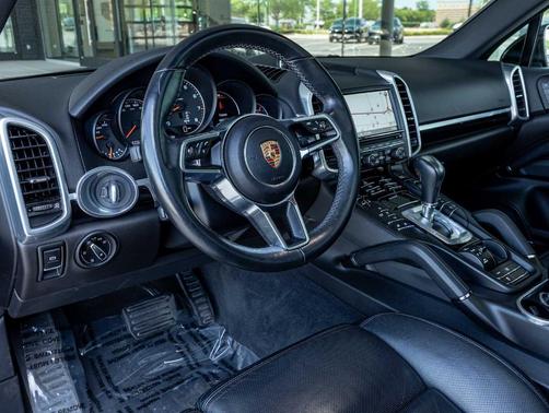 2016 Porsche Cayenne Base