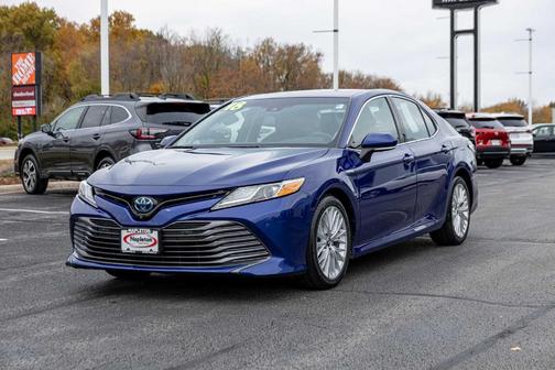2018 Toyota Camry Hybrid XLE