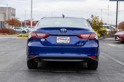 2018 Toyota Camry Hybrid XLE