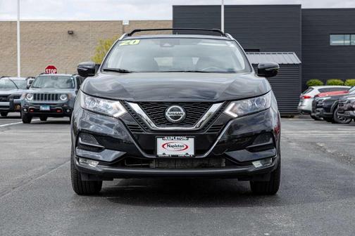 Magnetic Black 2020 Nissan Rogue Sport SV