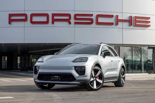 2025 Porsche Macan 4S