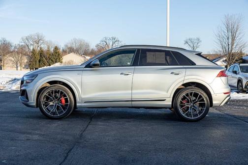 2023 Audi Q8 55 Premium Plus