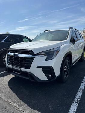 Crystal White Pearl 2023 Subaru Ascent Limited 7-Passenger
