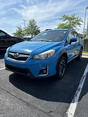 Hyper Blue 2017 Subaru Crosstrek 2.0i Limited