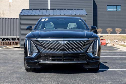 2023 Cadillac LYRIQ Luxury
