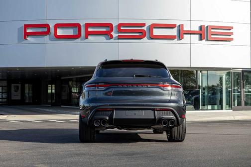 2025 Porsche Macan T