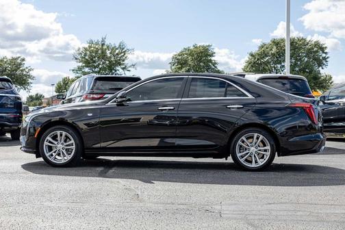 2022 Cadillac CT4 Luxury