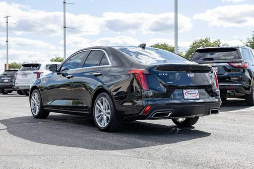 2022 Cadillac CT4 Luxury