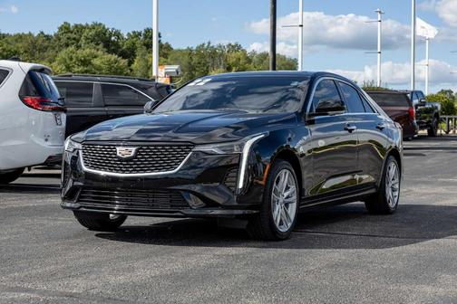 2022 Cadillac CT4 Luxury