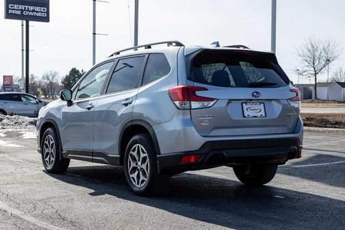 2022 Subaru Forester Premium