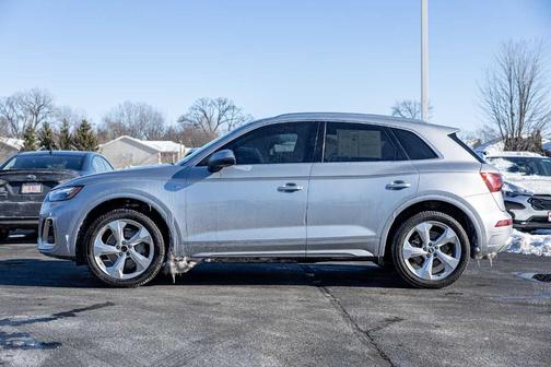 2022 Audi Q5 45 S line Premium Plus