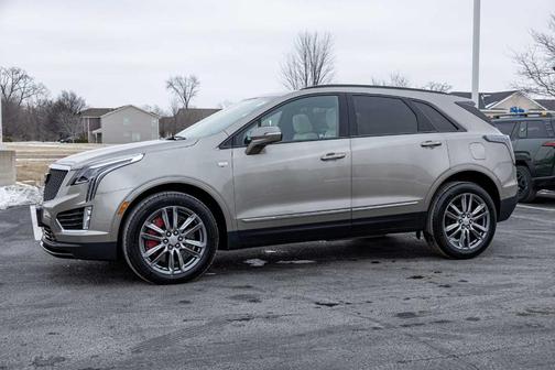 2022 Cadillac XT5 Sport