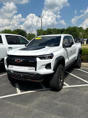 Summit White 2023 Chevrolet Colorado ZR2