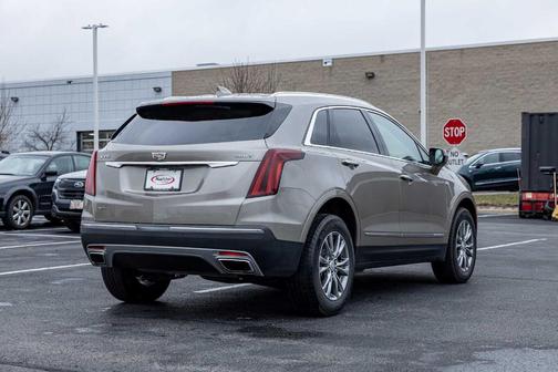 2023 Cadillac XT5 Premium Luxury