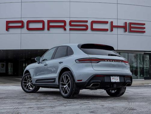 2026 Porsche Macan 