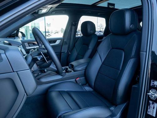 2026 Porsche Cayenne AWD