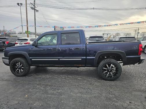 2005 Chevrolet Silverado 1500 LS Crew Cab