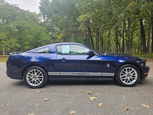 2012 Ford Mustang V6 Premium