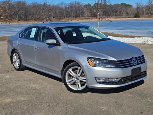 2015 Volkswagen Passat 2.0L TDI DSG SE w/Sunroof