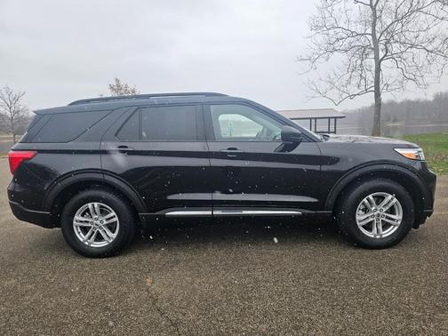 2022 Ford Explorer XLT 4WD