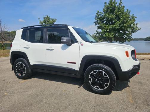 2017 Jeep Renegade Trailhawk