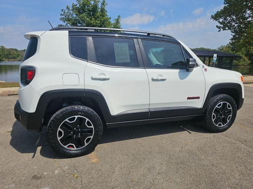 2017 Jeep Renegade Trailhawk