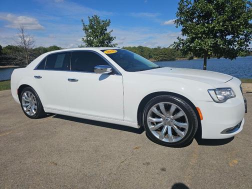 2018 Chrysler 300 Limited