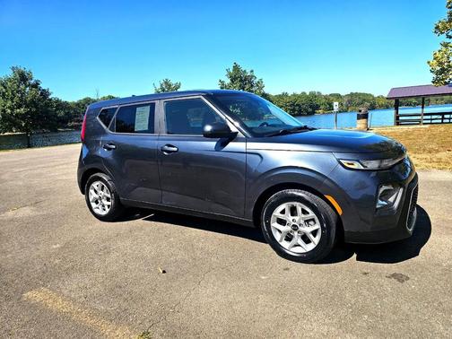 2020 Kia Soul S IVT