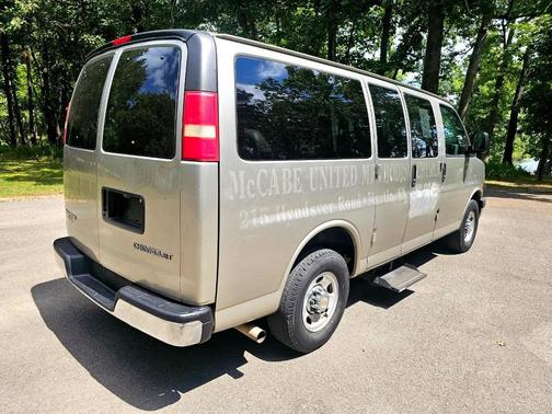 2003 Chevrolet Express 3500 Base