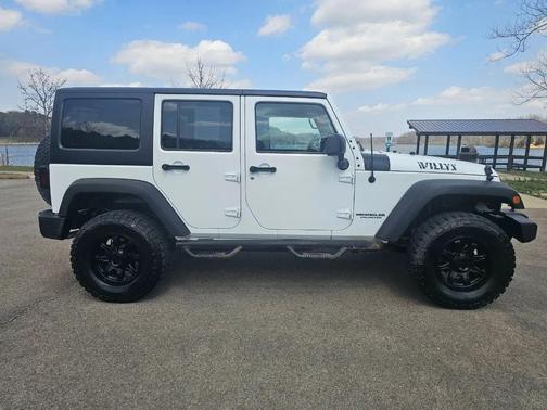 2017 Jeep Wrangler Unlimited Willys Wheeler 4x4