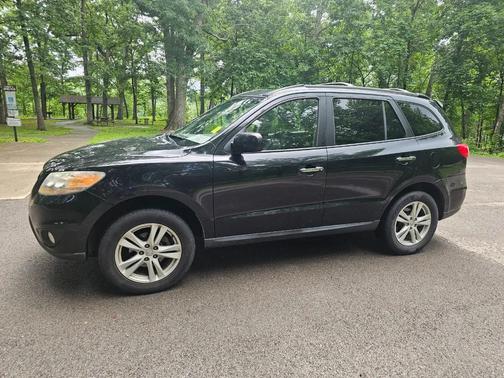 Phantom Black Metallic 2010 Hyundai SANTA FE Limited